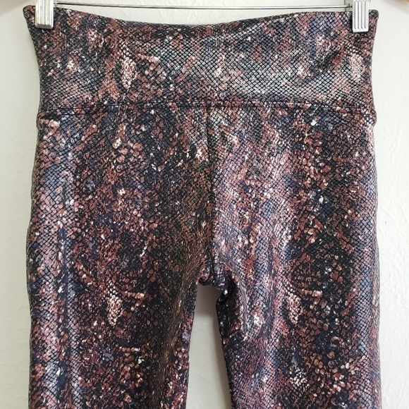 SPANX Don't Faux - Get! Snake Print - Picture 10 of 12